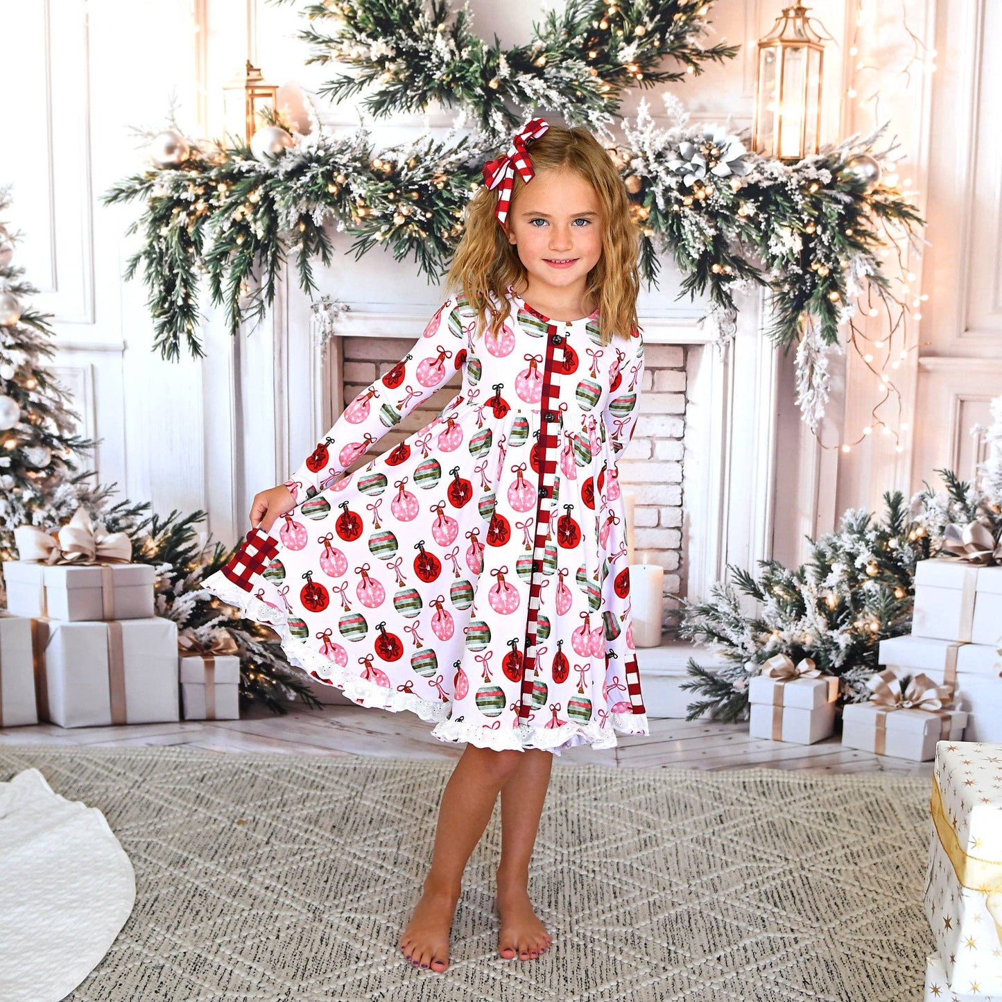 Kit Ornaments BUTTON DRESS