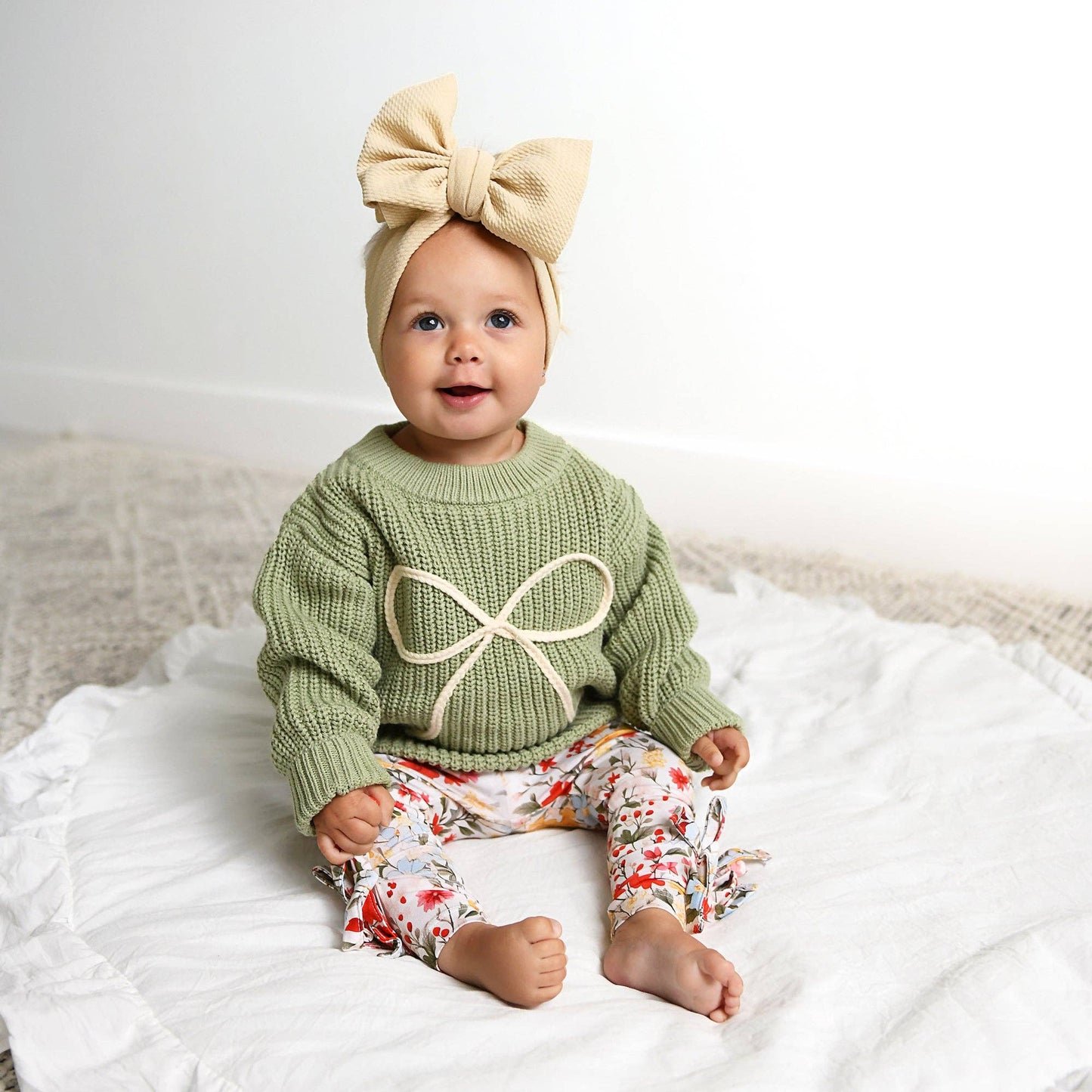 Green Bow SWEATER