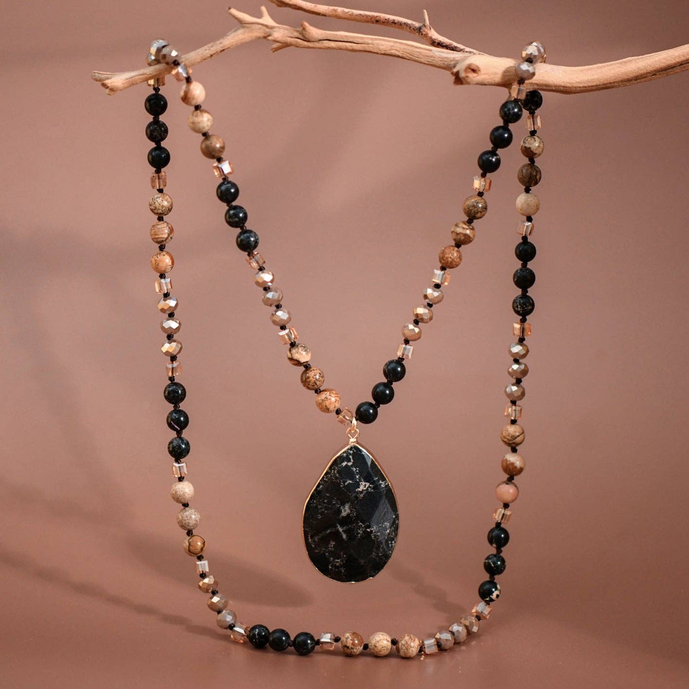 Natural Stone Bead Necklace with Stone Pendant