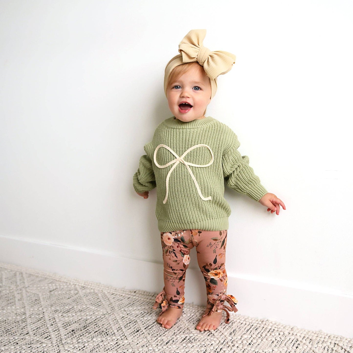 Green Bow SWEATER