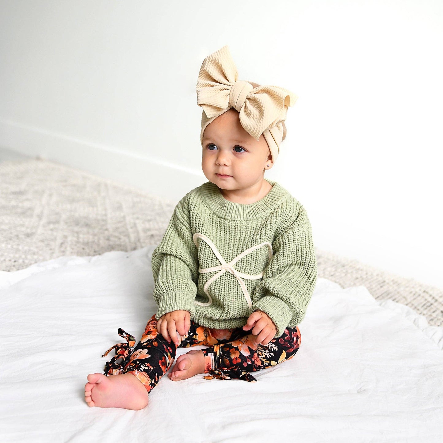 Green Bow SWEATER