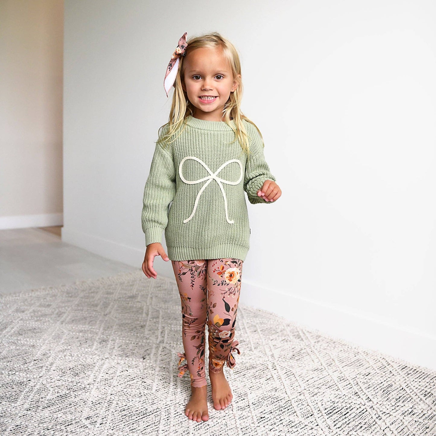 Green Bow SWEATER