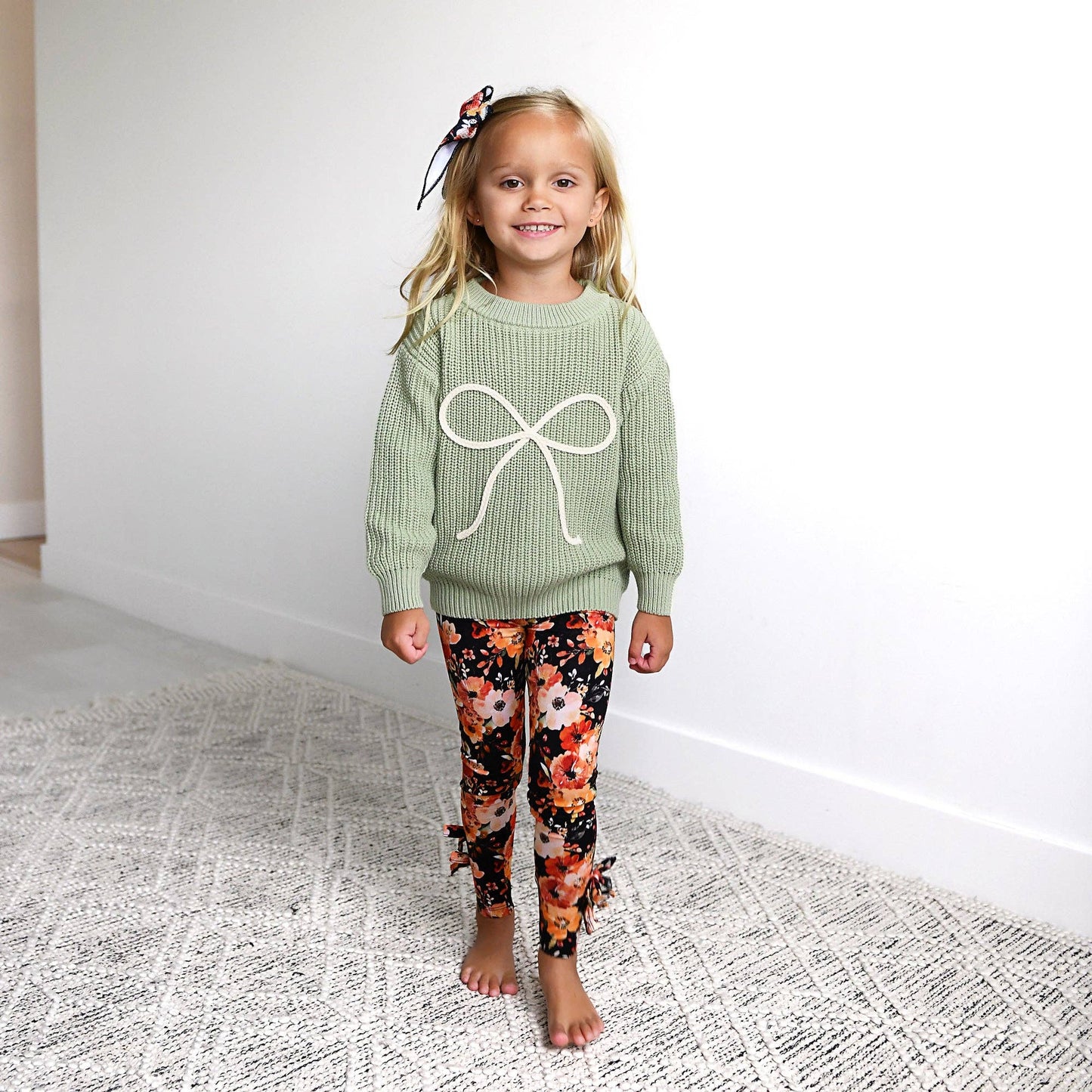 Green Bow SWEATER