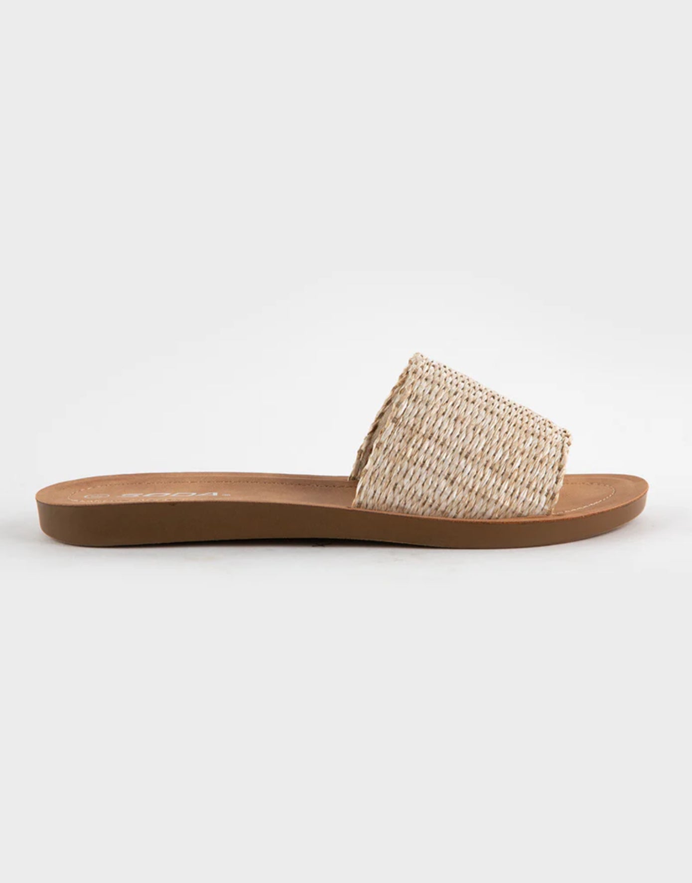Soda Efron in Raffia