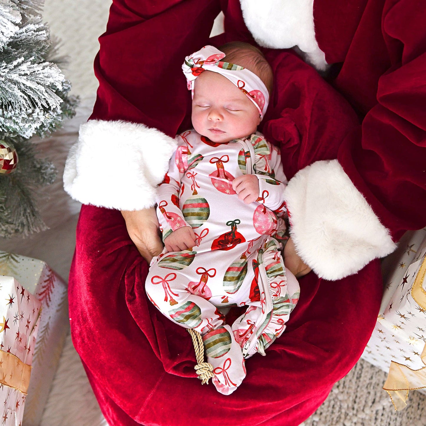 Kit Ornaments RUFFLE ZIP