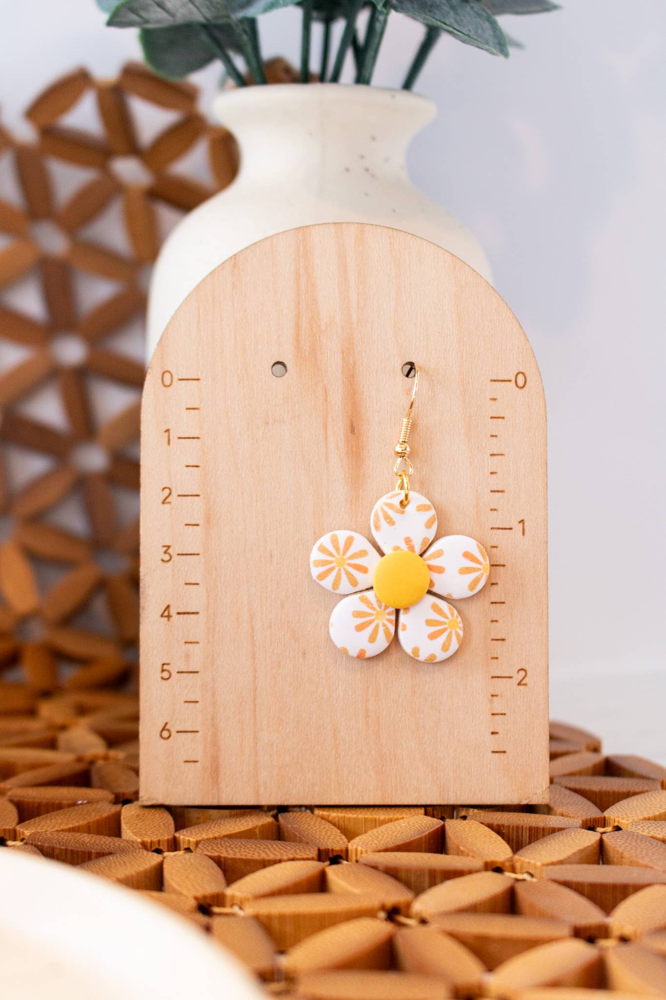 Fall Retro Daisy Dangle