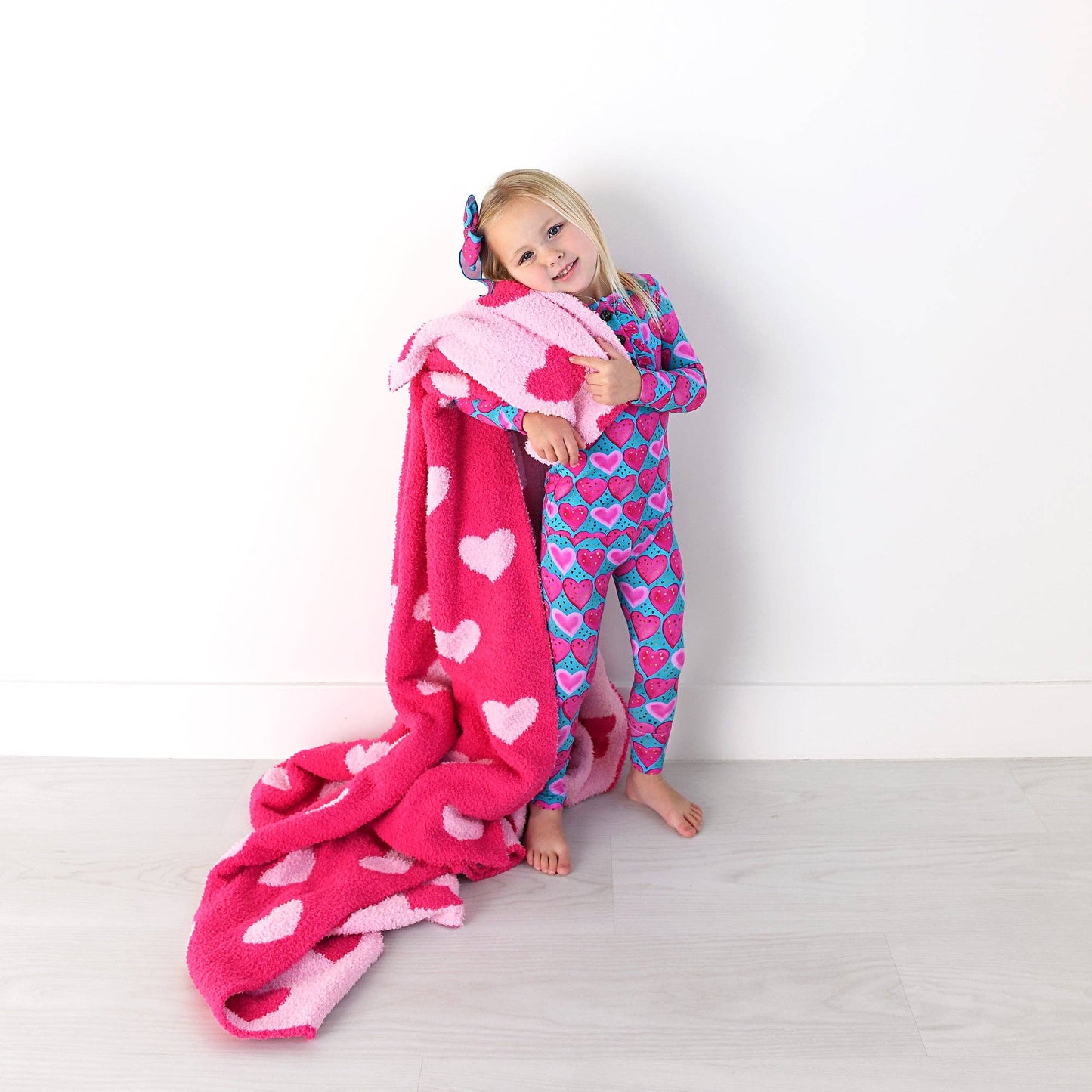 Alaina Heart Clip Bow