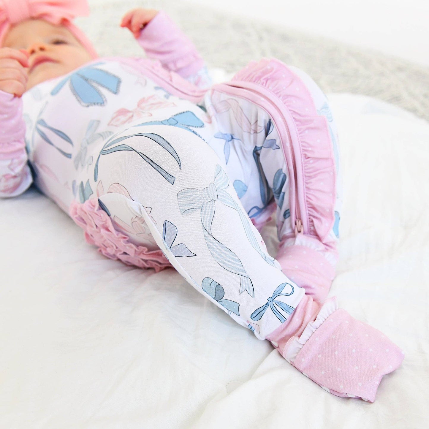 Samantha Bows RUFFLE ZIP