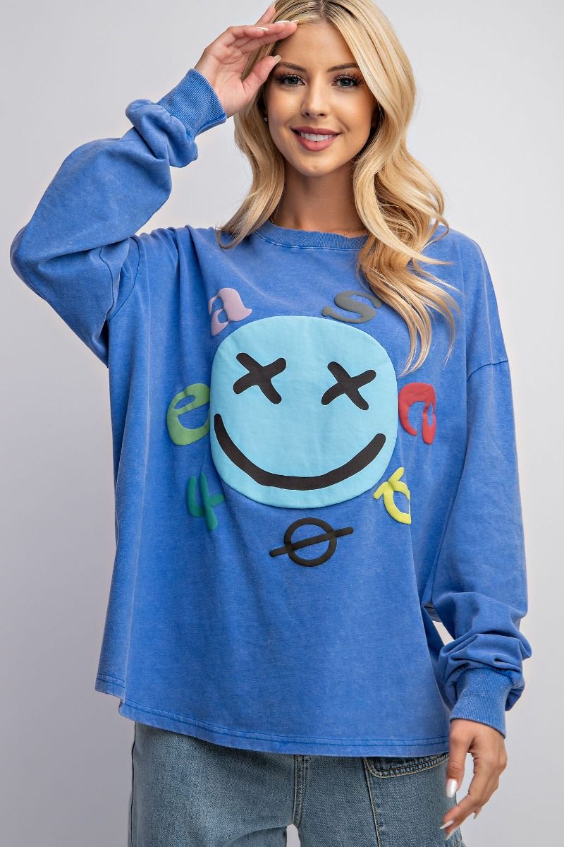 Easel Smiley Tee