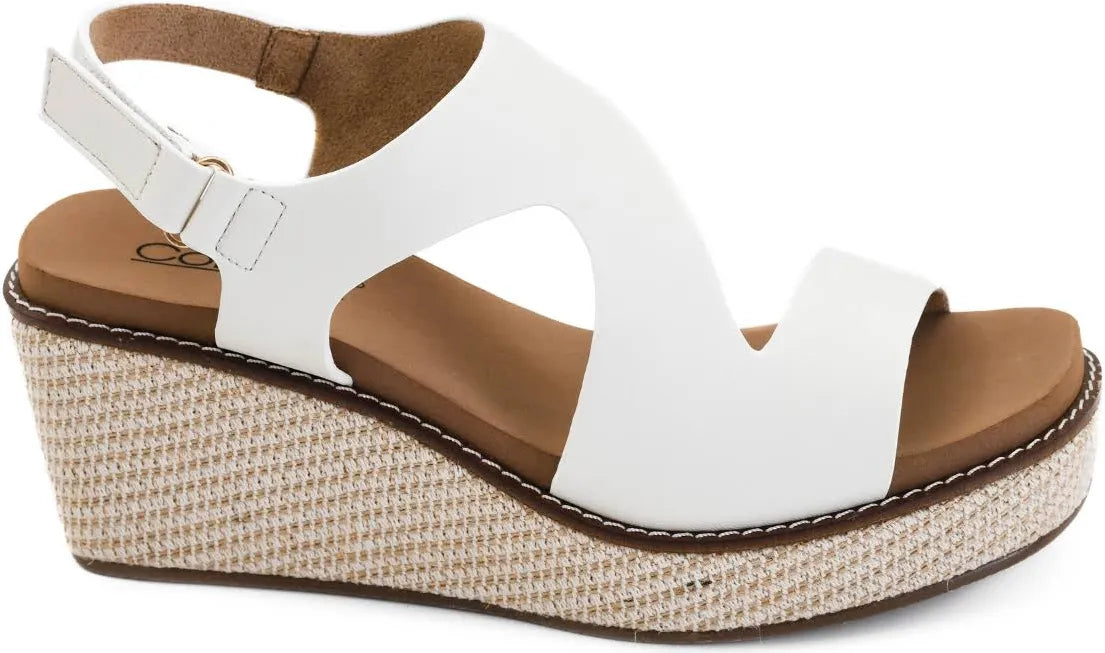 Corkys’ Steppin Out