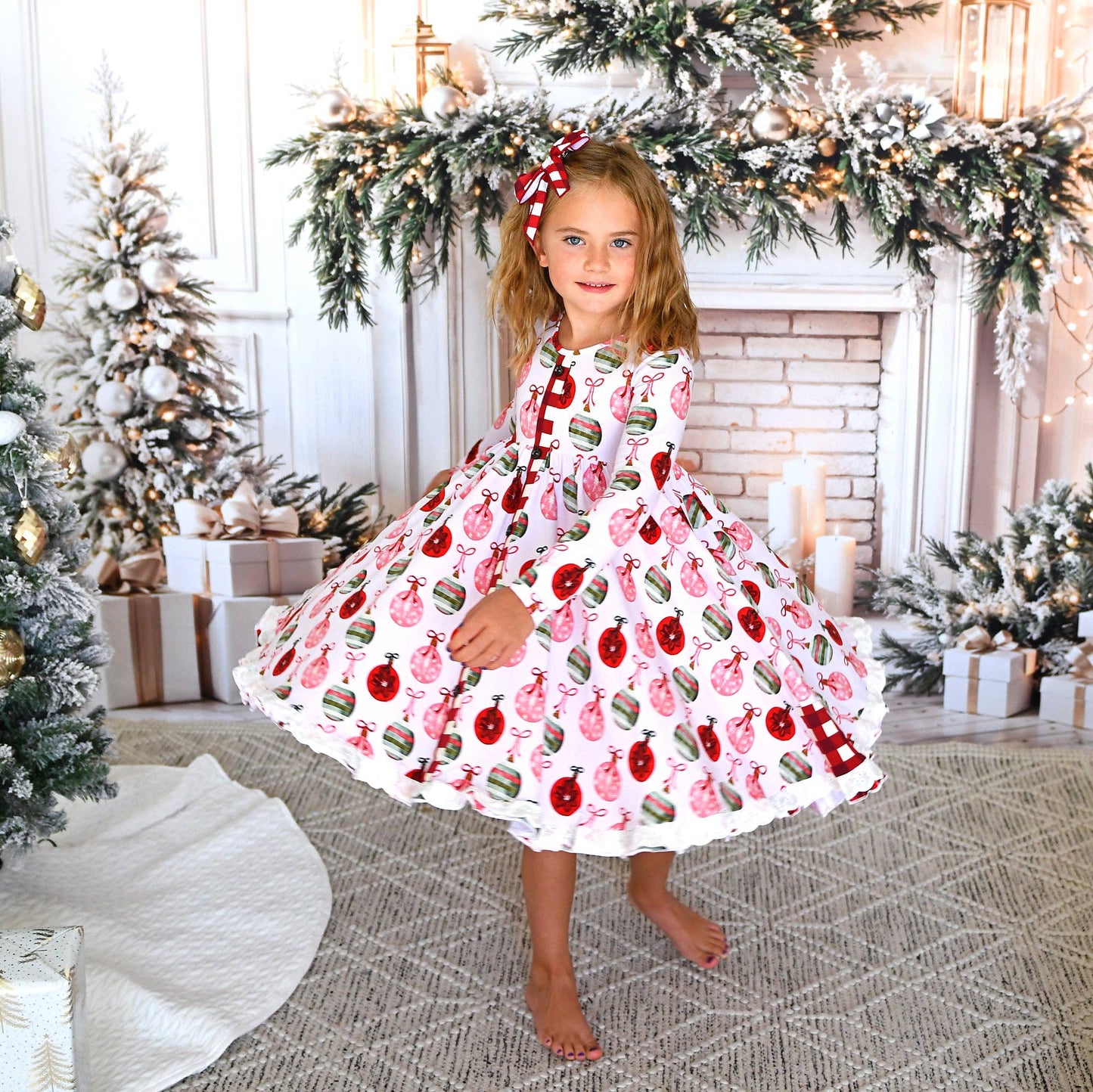 Kit Ornaments BUTTON DRESS