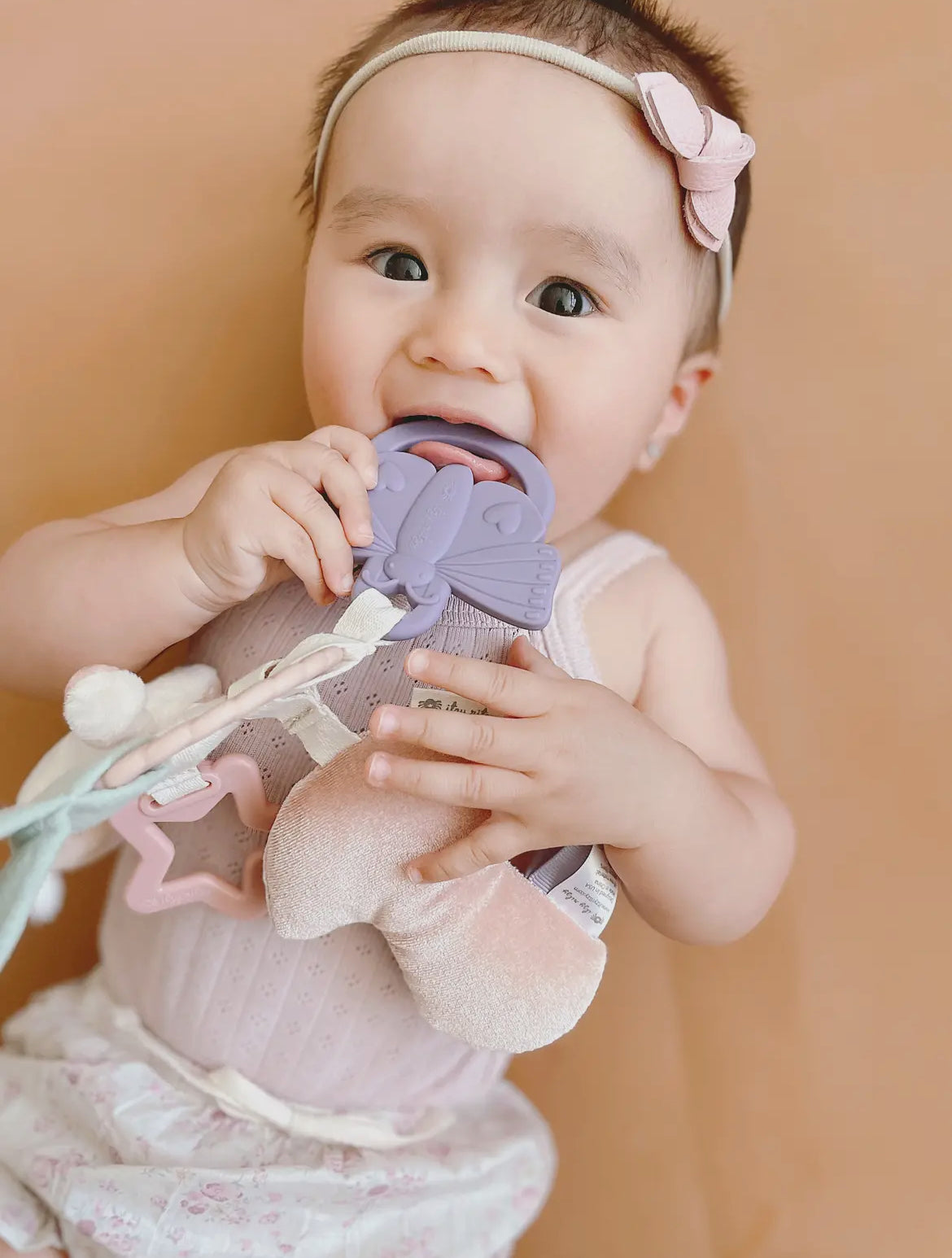 Itzy Ritzy Bitzy Busy Ring Teething Activity Toy