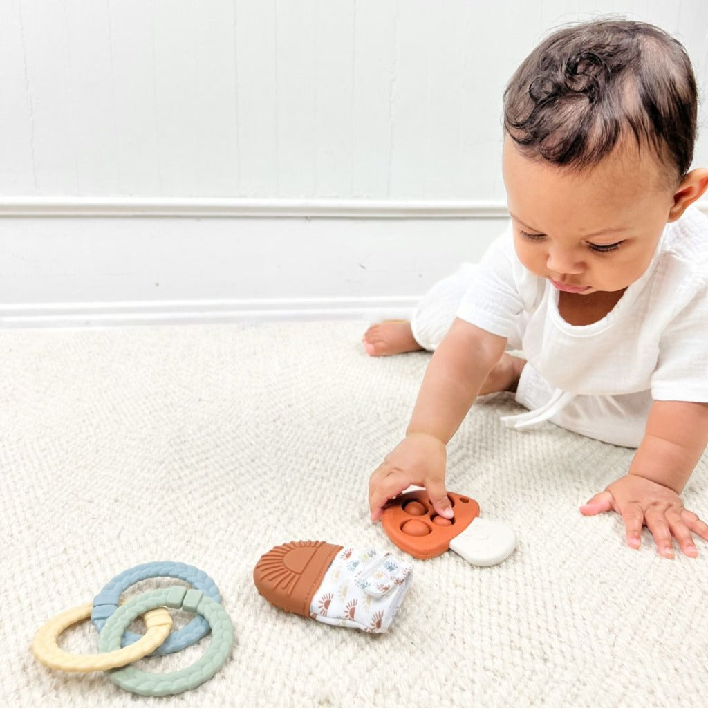 Itzy Teether Gift Set