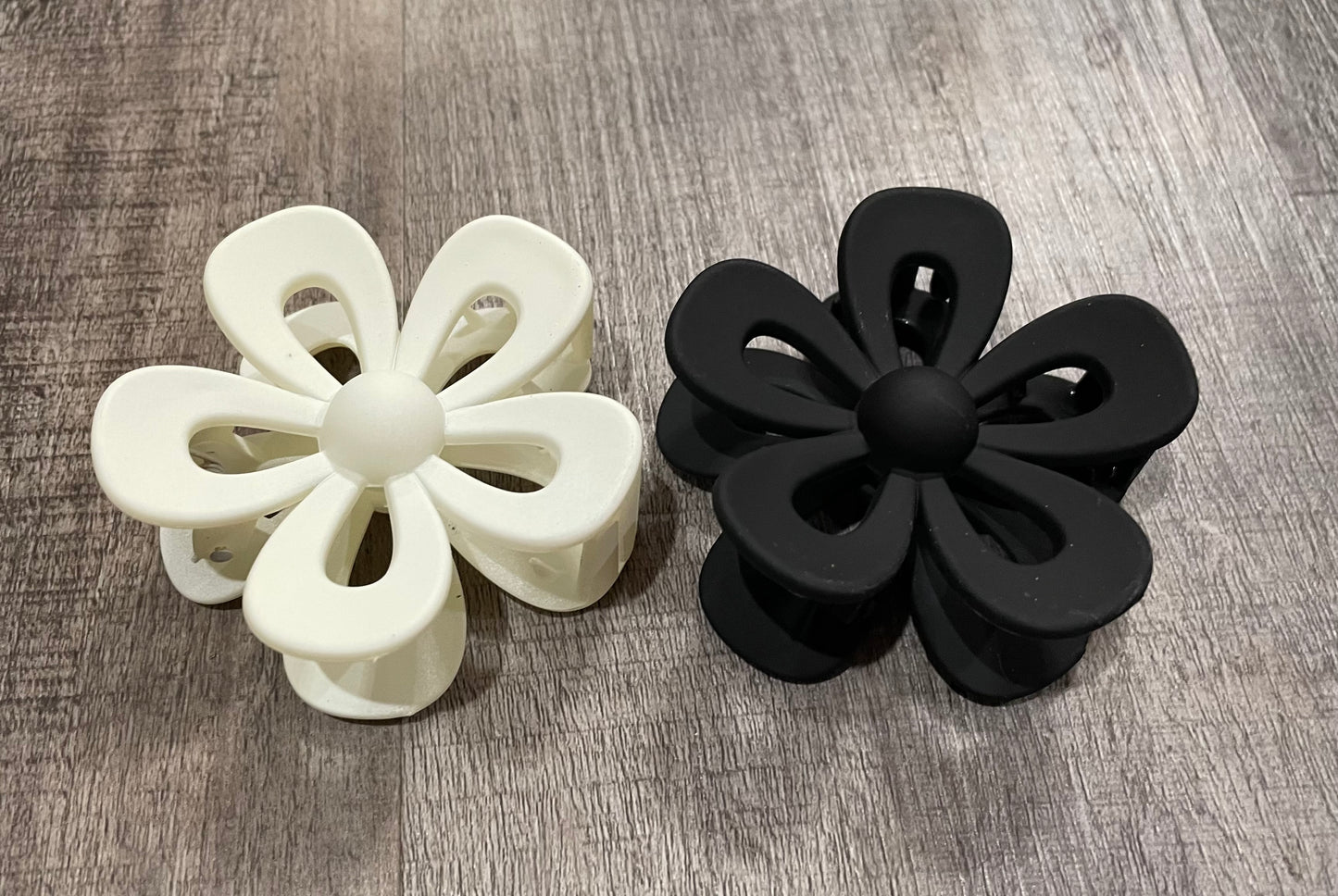 Flower Clips (2 pack)