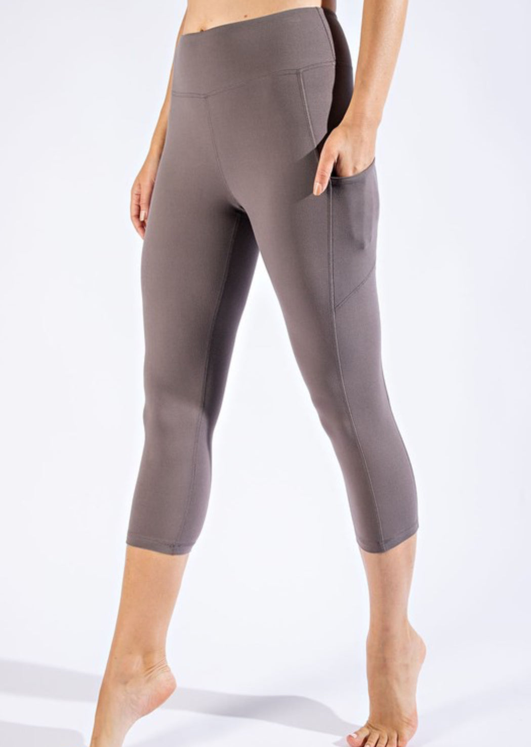 Capri Pocket Leggings