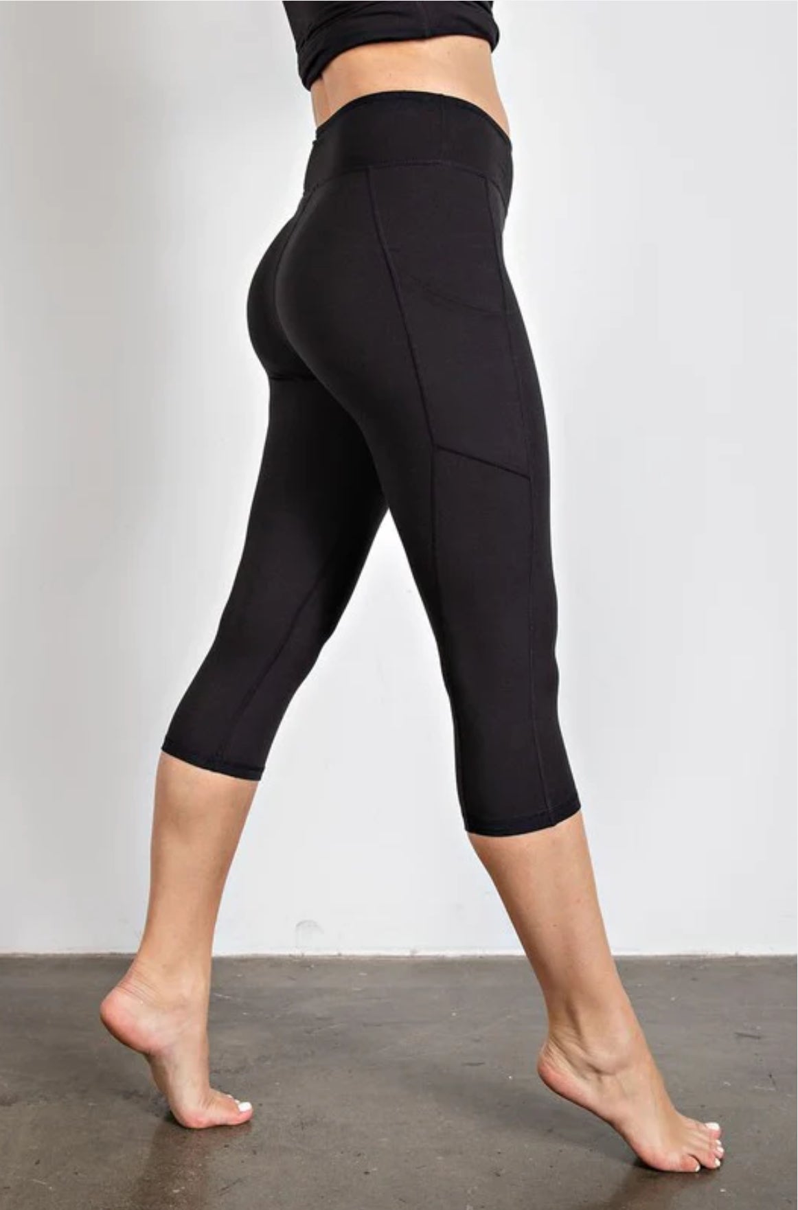 Capri Pocket Leggings